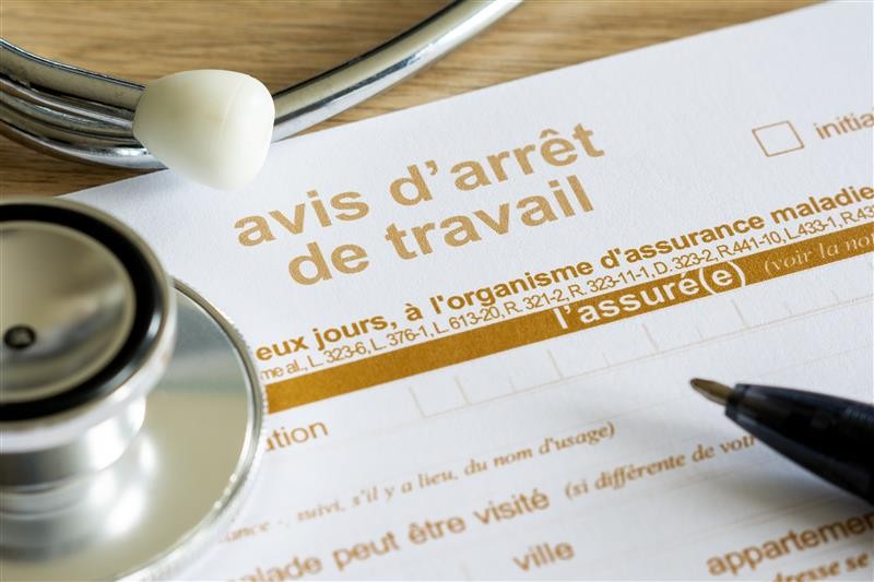Peut-on obtenir un prêt immobilier en arrêt maladie ? Solutions, conditions, assurance emprunteur et rôle du courtier