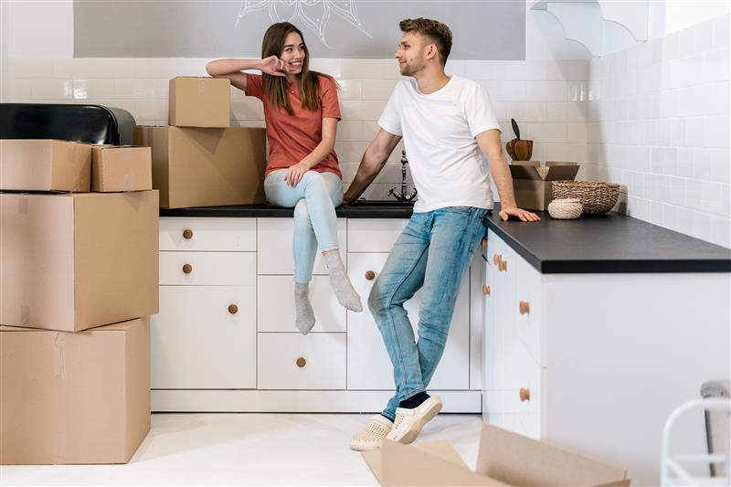 Cuisine équipée moderne pouvant être financée dans un prêt immobilier selon certaines conditions