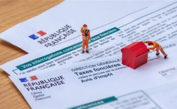 Aperçu des principales taxes auxquelles sont soumis les propriétaires : taxe foncière, TEOM, taxe d’habitation sur les résidences secondaires, taxation des logements vacants et fiscalité des revenus locatifs